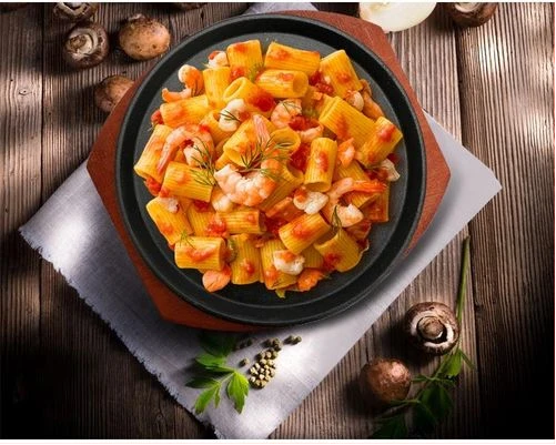 Kitchen Round Sizzling Plate Cast Iron Plate With Thick Sturdy Wooden Base 26cm- Brown, Black